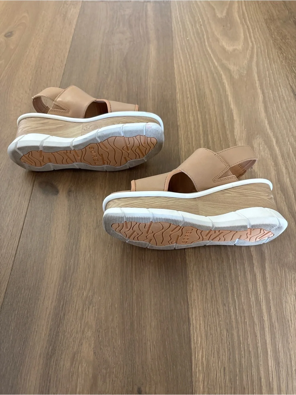 Sorel tan wedge sandals
